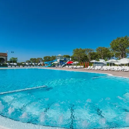 Del Garda Village And
