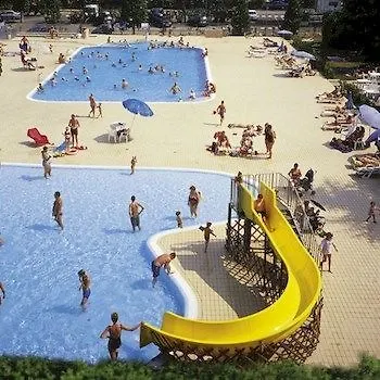 Campsite Del Garda Village And