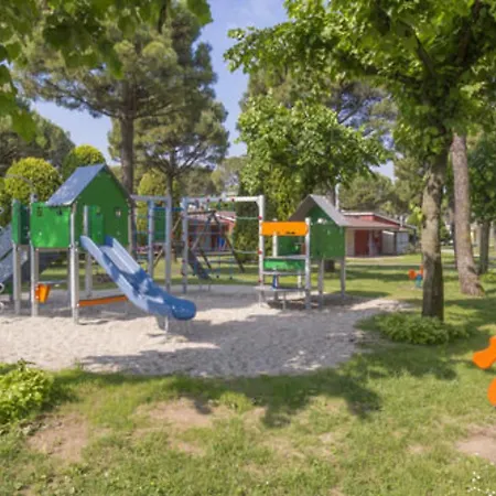 Campsite Del Garda Village And Peschiera del Garda