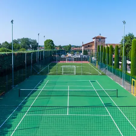 Del Garda Village And Peschiera del Garda